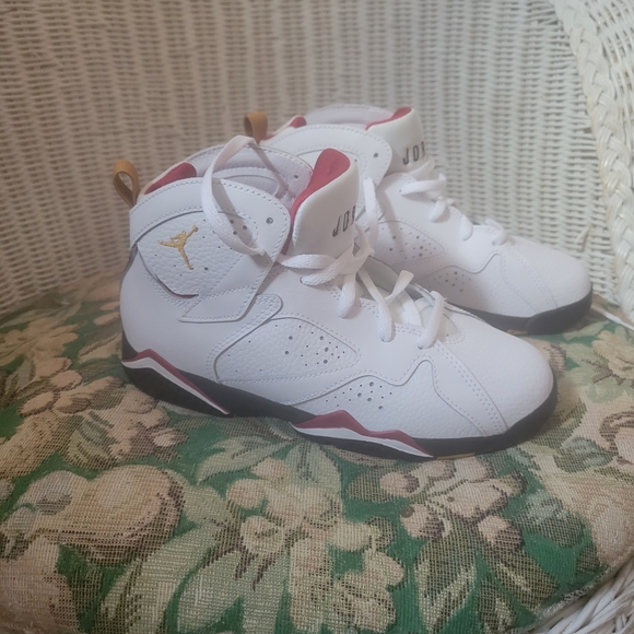 Jordan Other - Jordan 6 White and Red Youth  Size 3Y